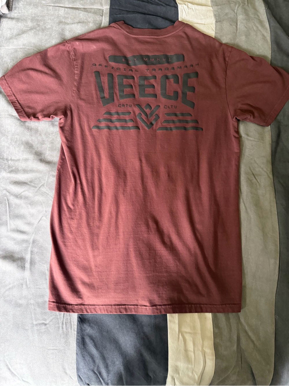Men's Veece T-Shirt - Dark Red